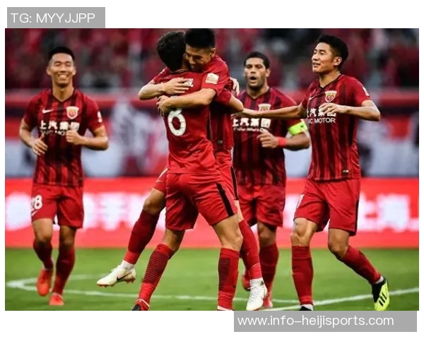 上港足球新赛季展望球队目标与年轻球员培养的双重挑战 上港足球新赛季展望球队目标与年轻球员培养的双重挑战